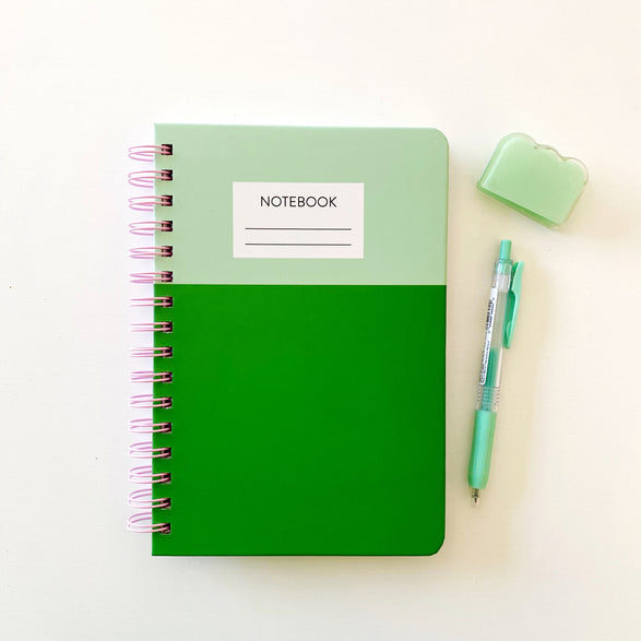 Multi-Paper Notebook: Green Color Block